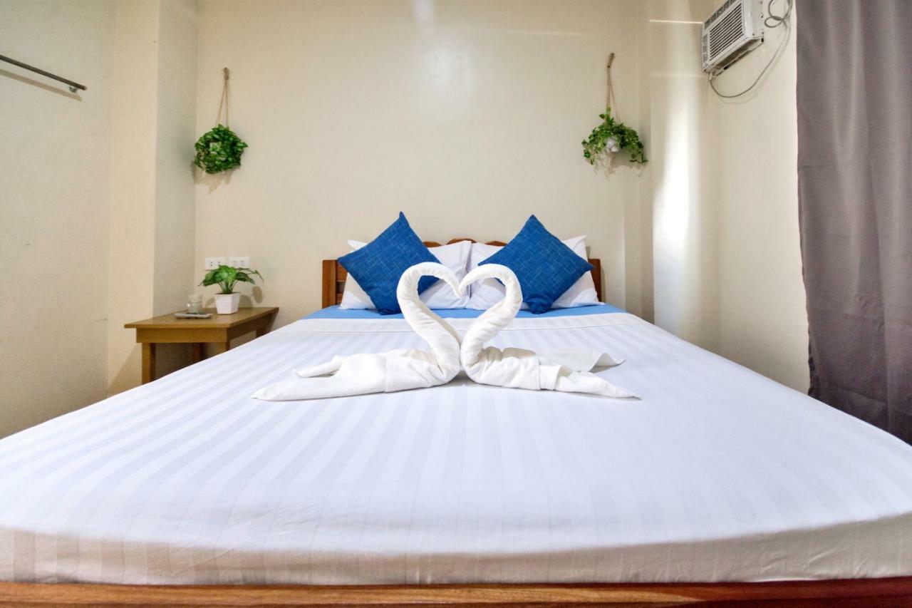 Boracay Backpackers Hostel *