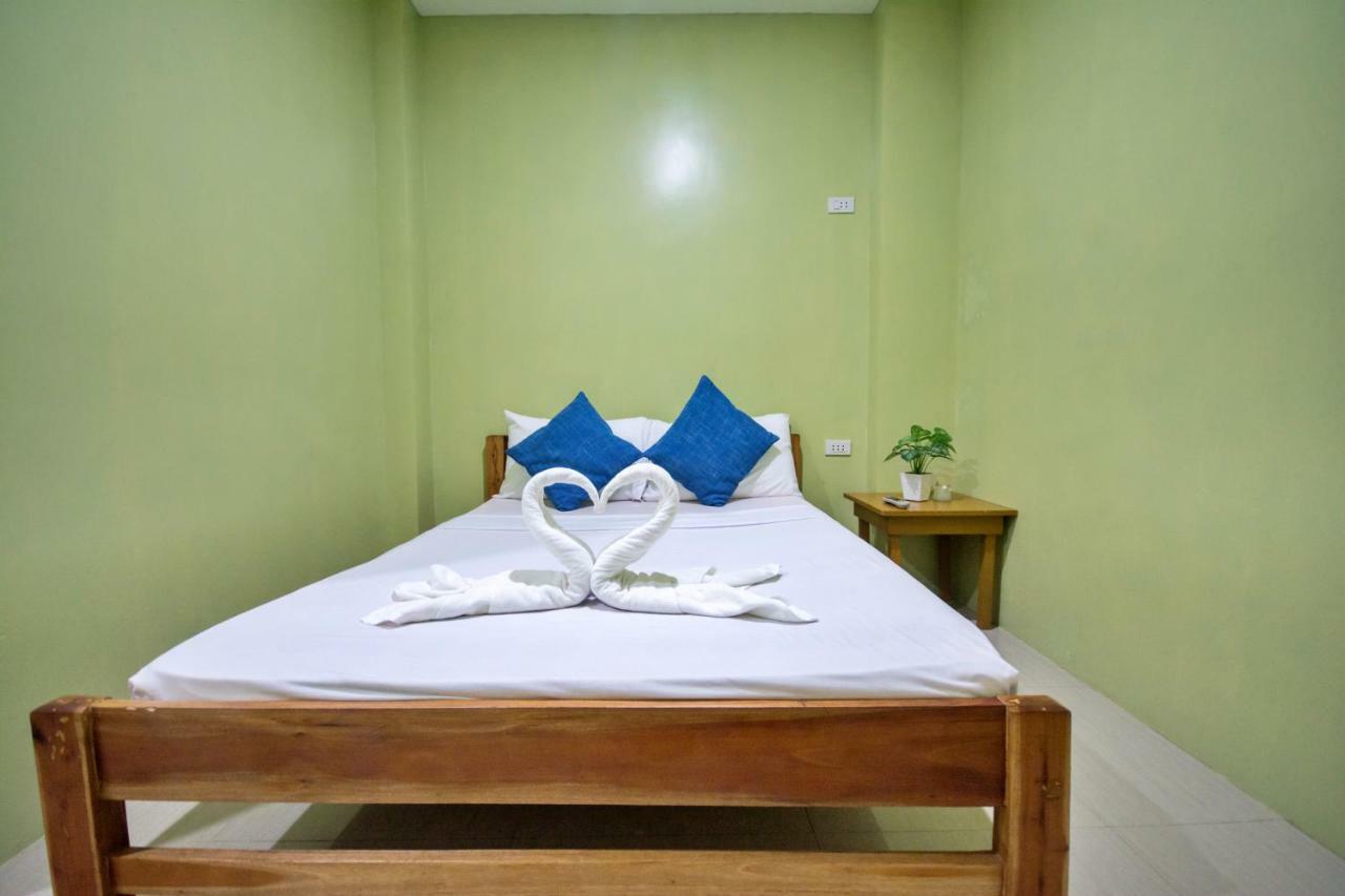 Hostel Boracay Backpackers *