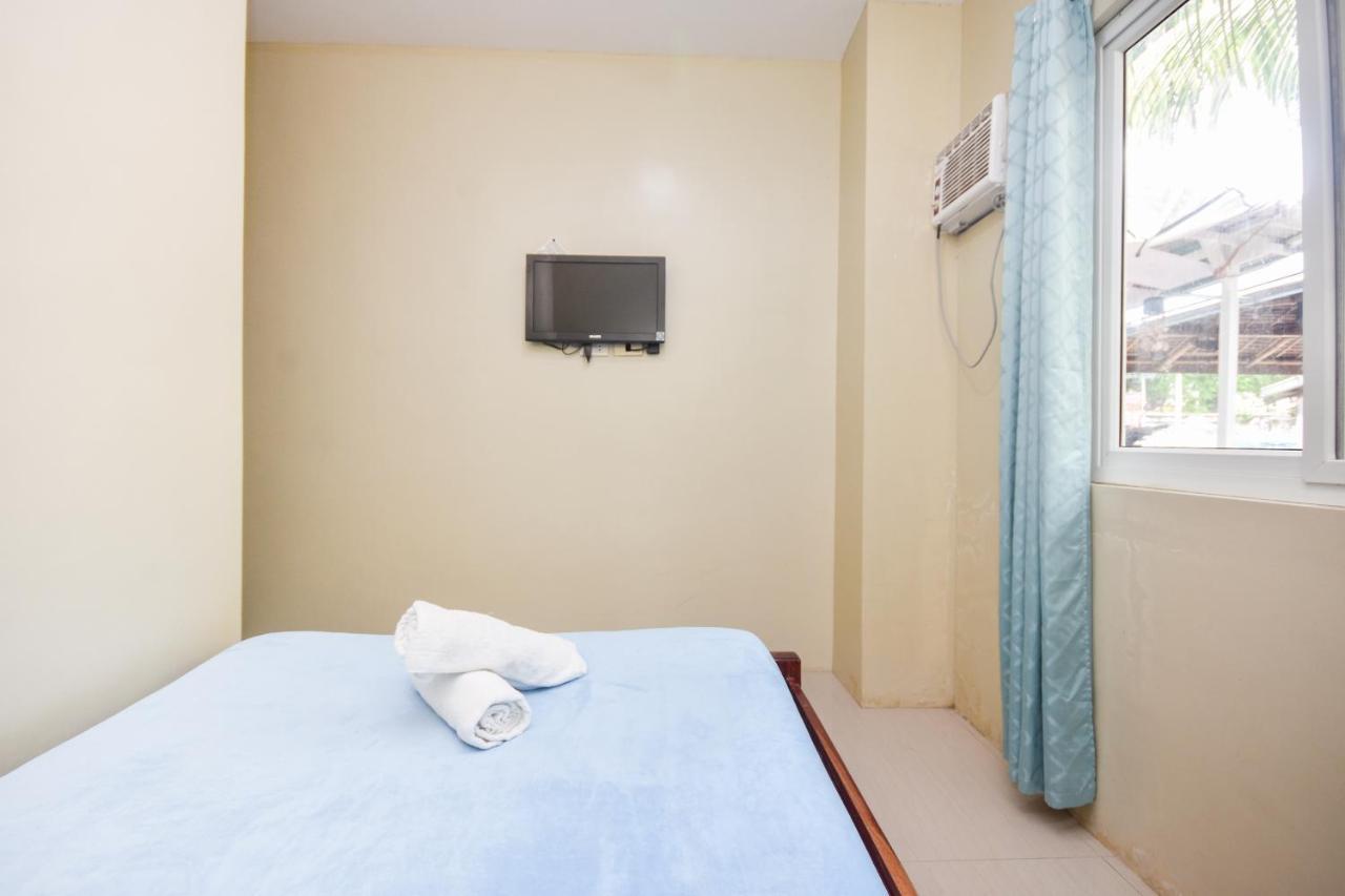 Hostel Boracay Backpackers *
