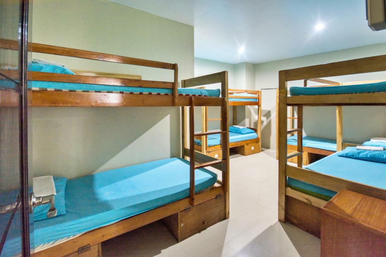 Boracay Backpackers *